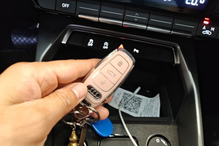 Audi A3 2023 immagine di auto #9