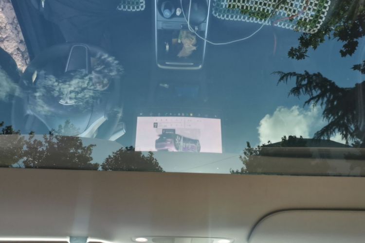 Tesla Model Y 2022 #18 Tesla Model Y 2022 car image #18