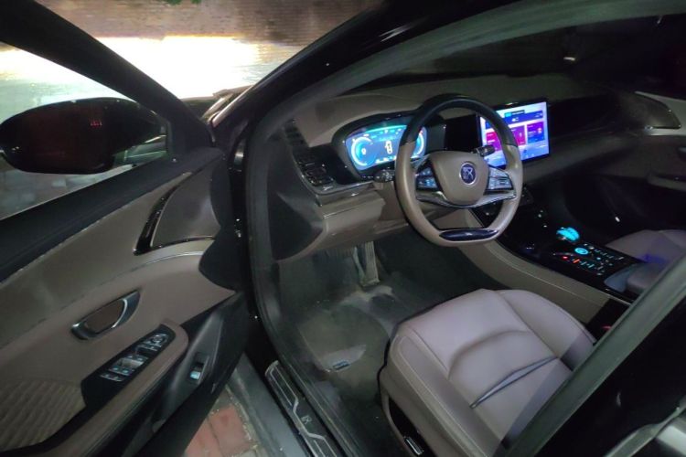 BYD Han 2023 immagine di auto #9