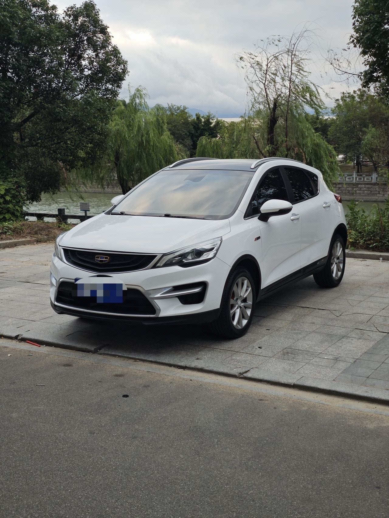 GEELY Emgrand GS 2018 GEELY Emgrand GS 2018 car image