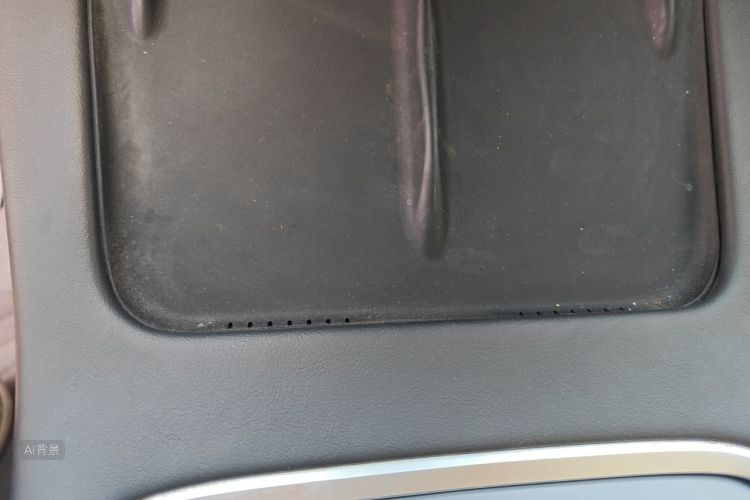 Tesla Model Y 2022 #10 Tesla Model Y 2022 car image #10