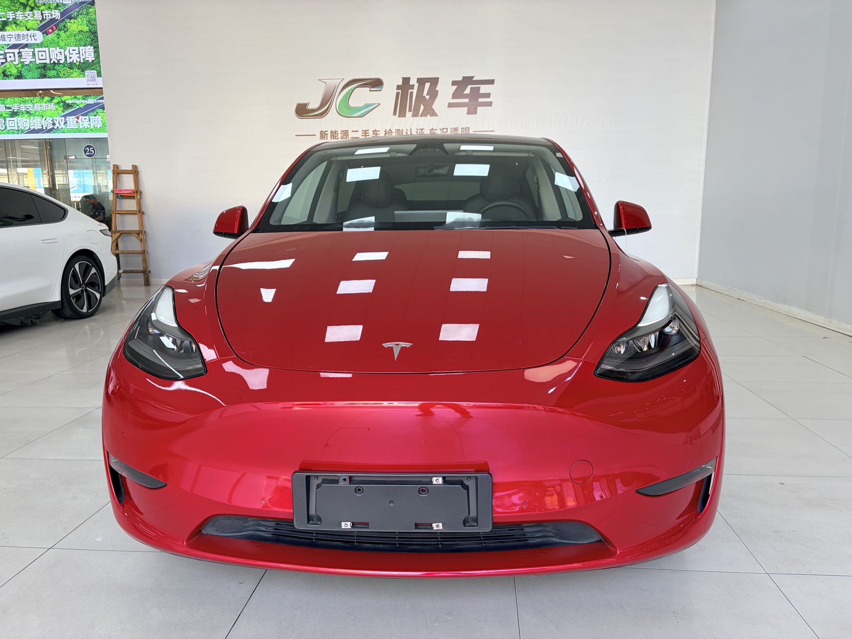 Tesla Model Y 2021 #2 Tesla Model Y 2021 car image #2