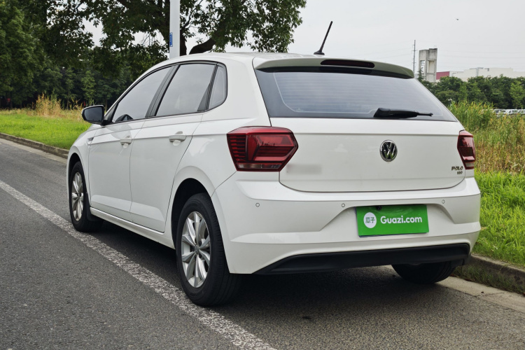 Volkswagen Polo 2019 car image #4
