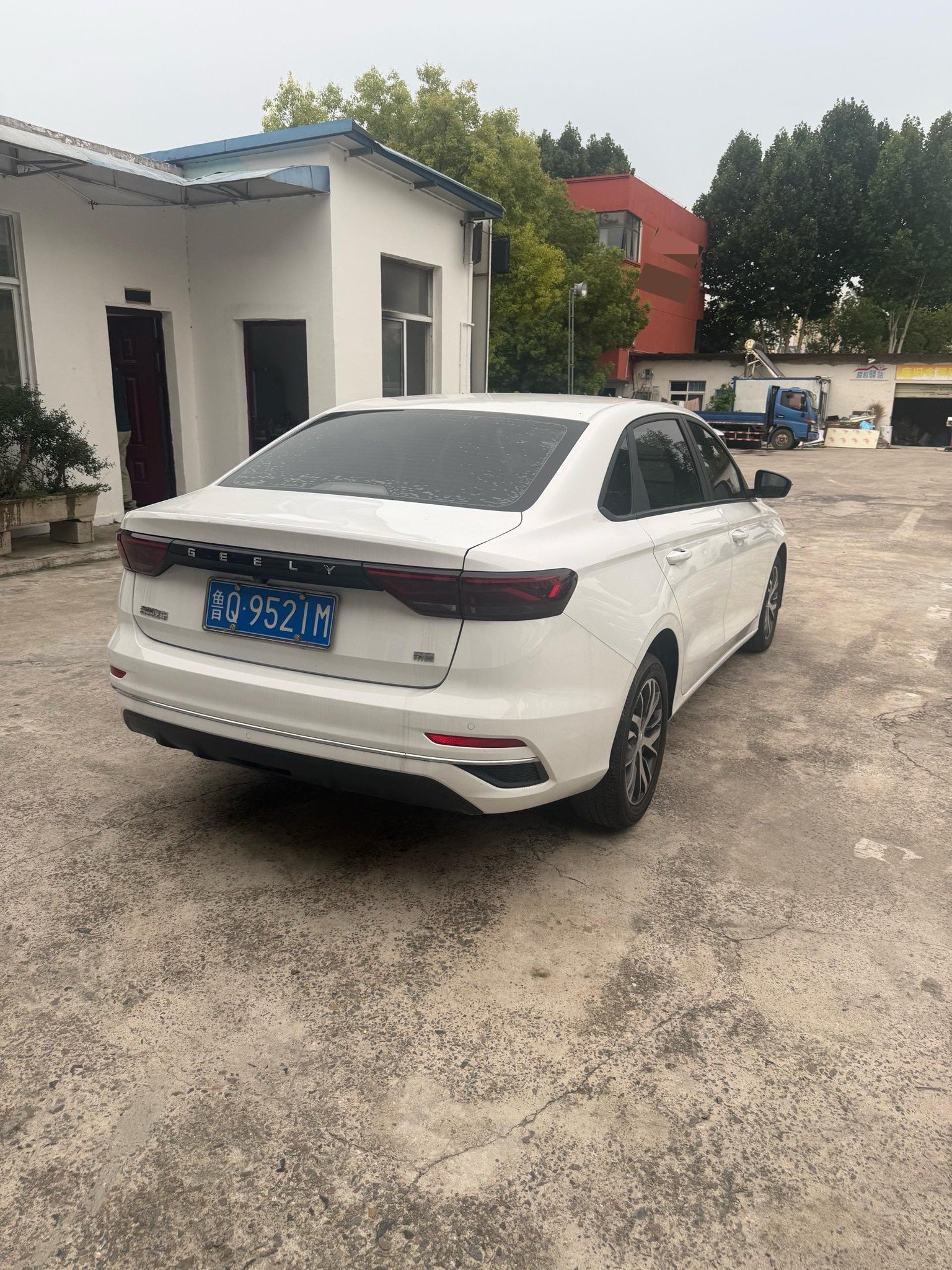 GEELY Emgrand 2023 car image #9