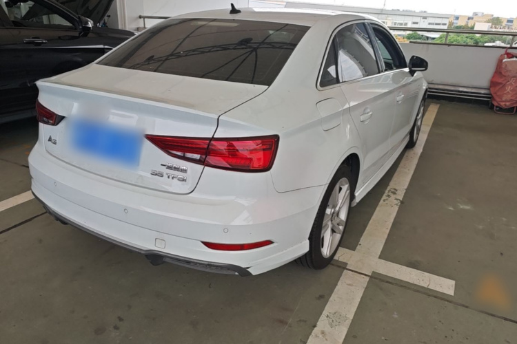 Audi A3 2019 صورة سيارة #7