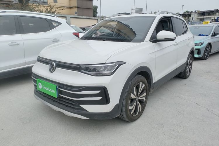 Volkswagen Tharu 2025 car image #2