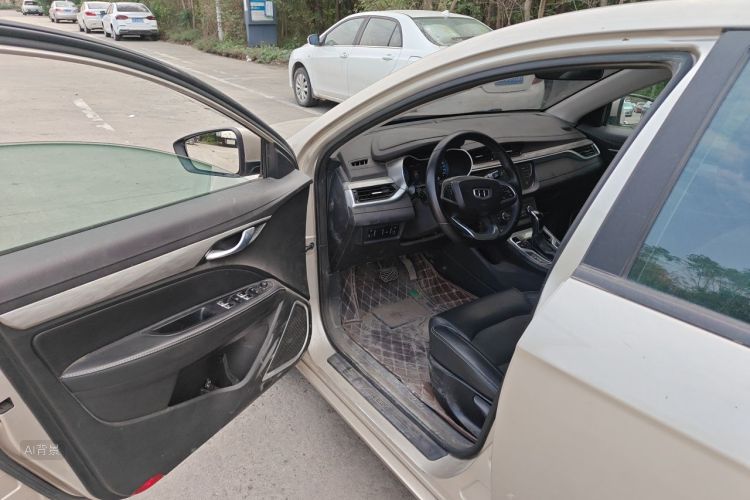 GEELY Emgrand 2019 #18 GEELY Emgrand 2019 صورة سيارة #18