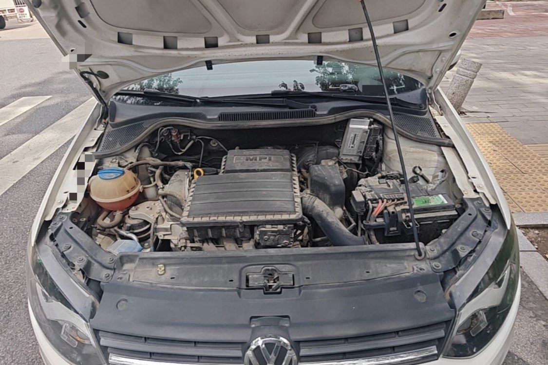 Volkswagen Polo 2017 car image #10