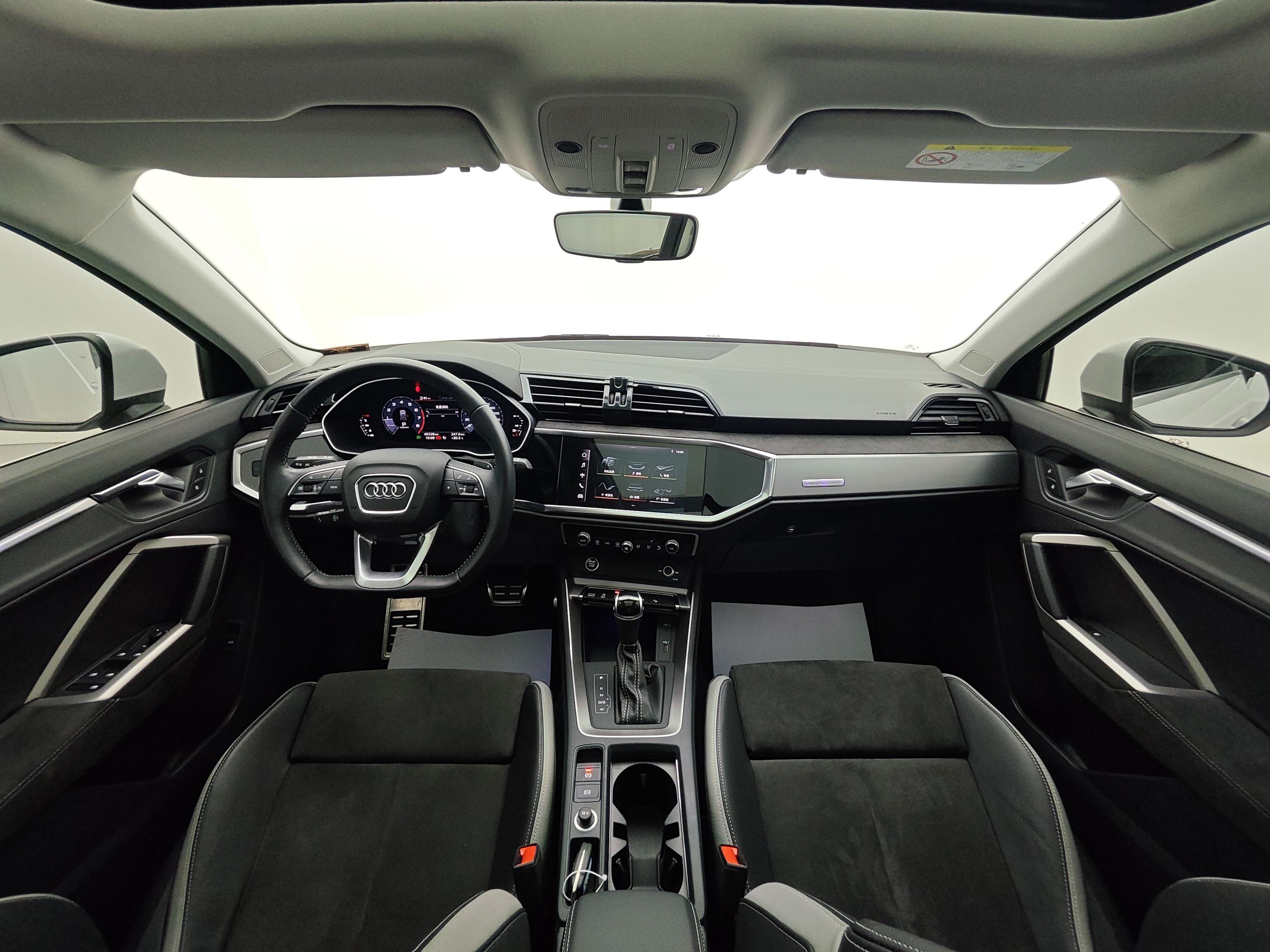 Audi Q3 2021 imagen de coche #12