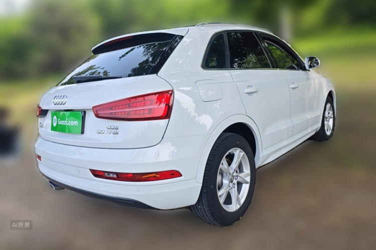 Audi Q3 2019 car image #7