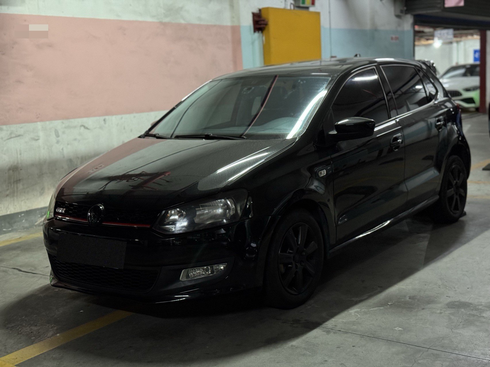 Volkswagen Polo 2011 car image 