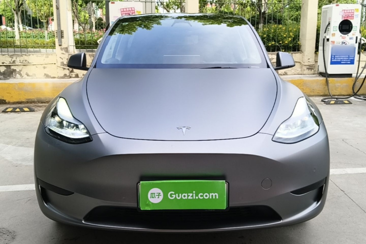 Tesla Model Y 2023 #3 Tesla Model Y 2023 car image #3