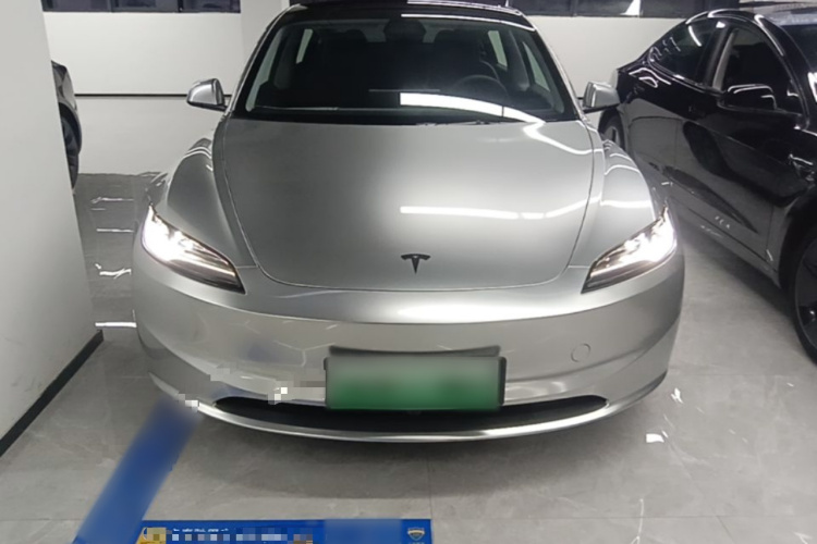 2025 #3 2025 car image #3