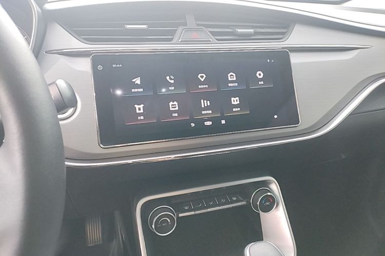 GEELY Binray 2020 car image #13