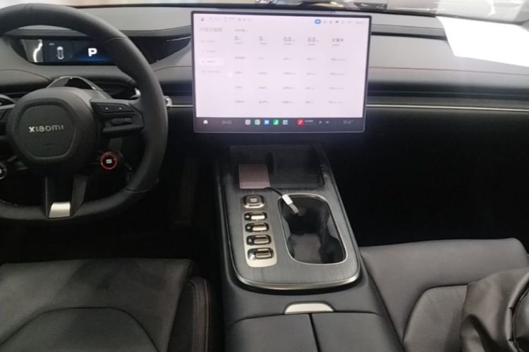 MI SU7 2024 immagine di auto #23