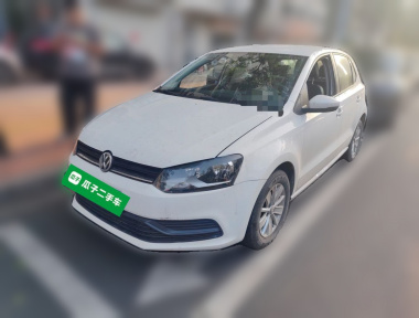 Volkswagen Polo 2016 car image 