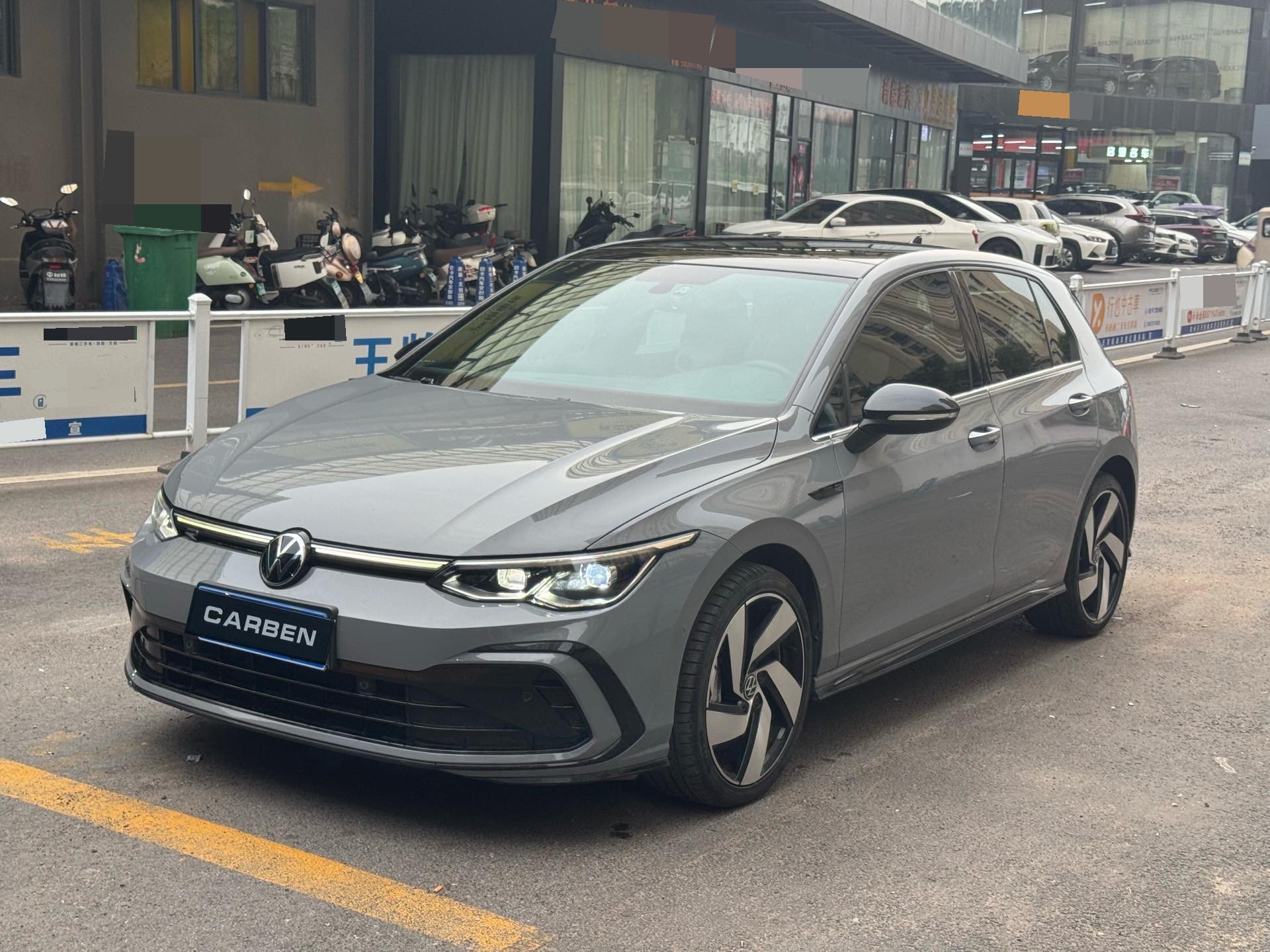 Volkswagen Golf 2023 car image 