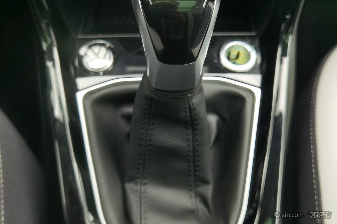 Volkswagen Tharu 2024 #14 Volkswagen Tharu 2024 imagem de carro #14