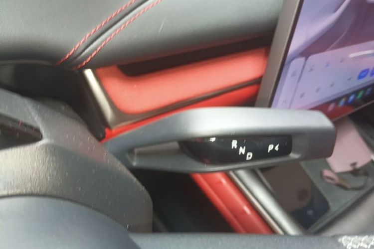 MI SU7 2025 car image #18