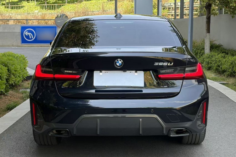 BMW 3 Series 2024 изображение автомобиля #7