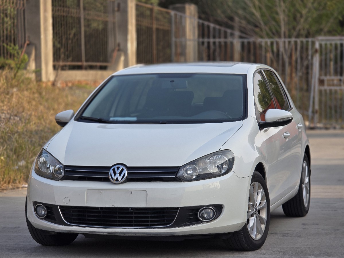 Volkswagen Golf 2013 Volkswagen Golf 2013 car image