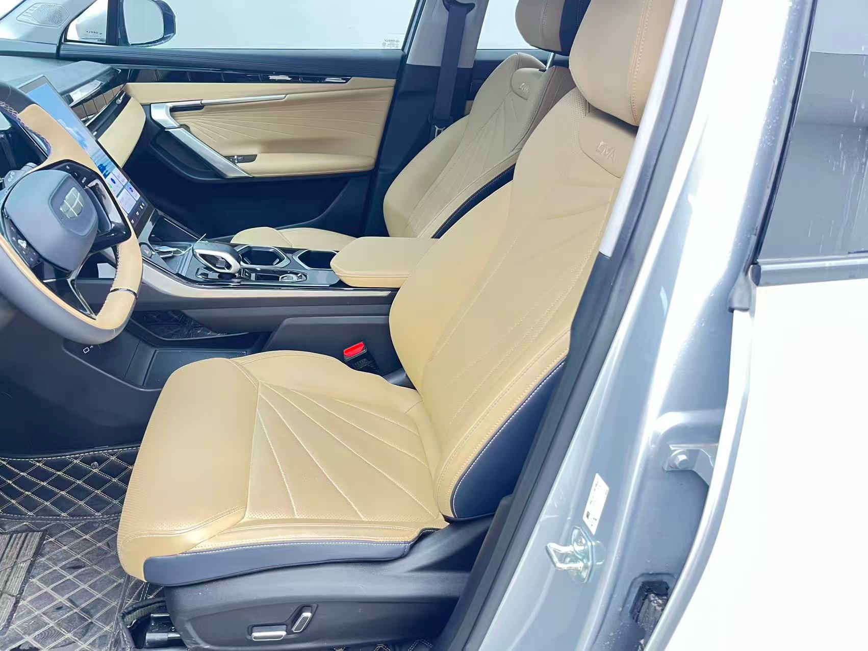 GEELY Boyue L 2023 car image #6