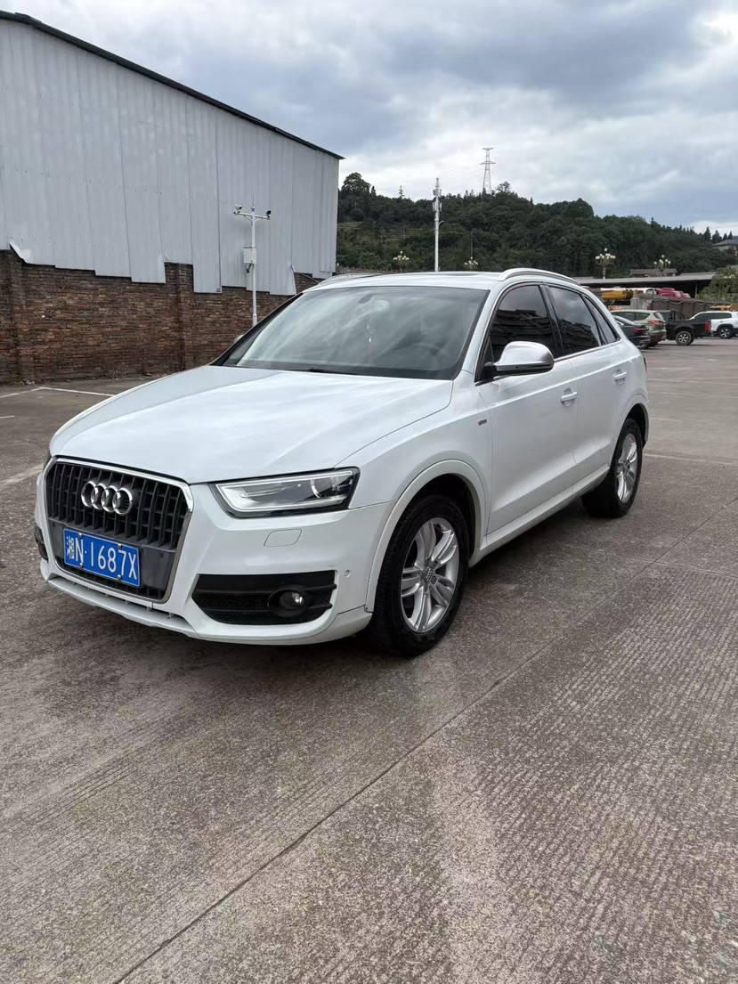 Audi Q3 (Imported) 2012 car image 