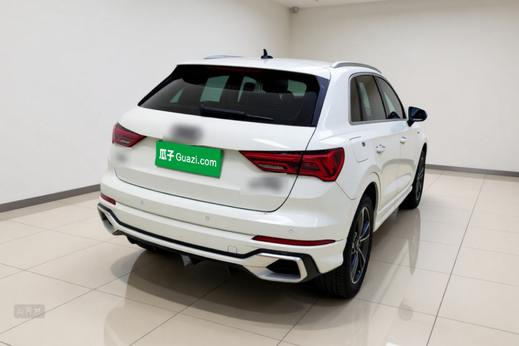 Audi Q3 2024 car image #7