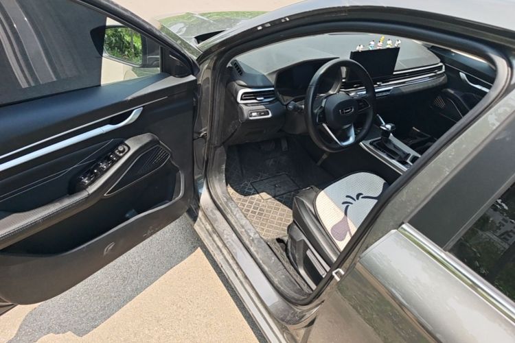 GEELY Emgrand 2024 car image #16