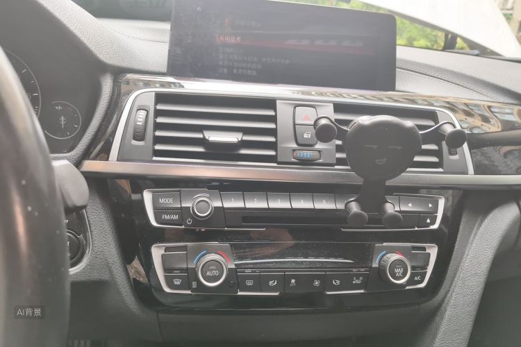 BMW 3 Series 2018 car image #15