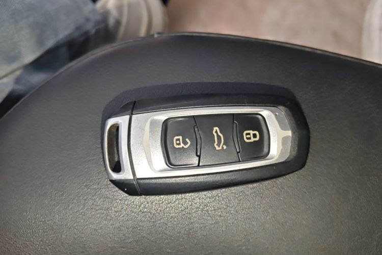 GEELY Emgrand GS 2016 #9 GEELY Emgrand GS 2016 car image #9