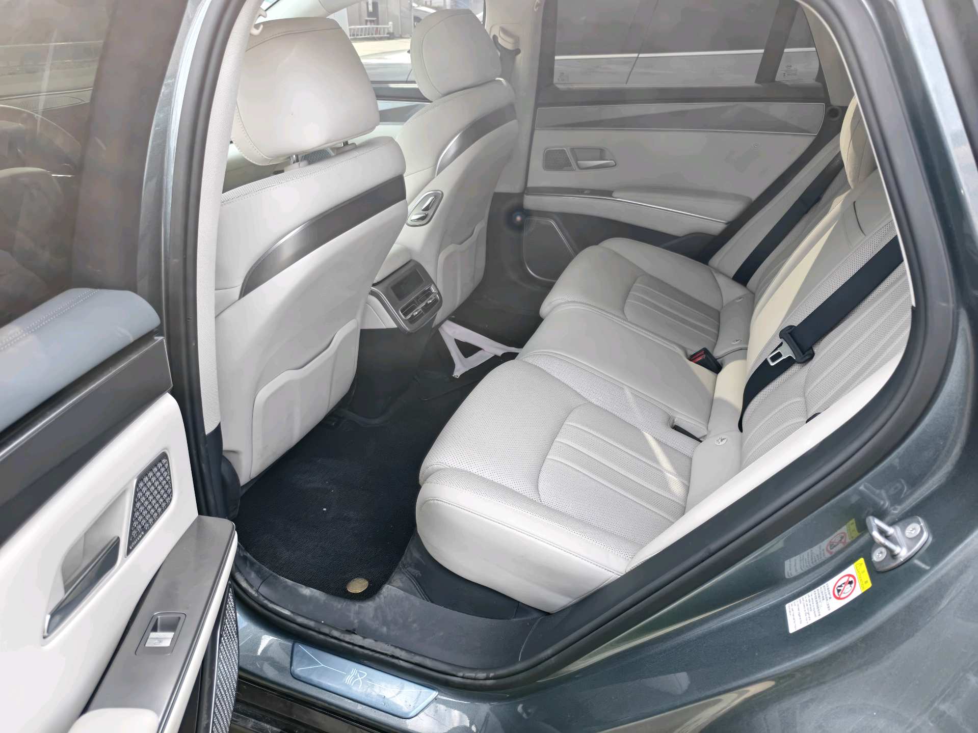 BYD HanL 2025 immagine di auto #3