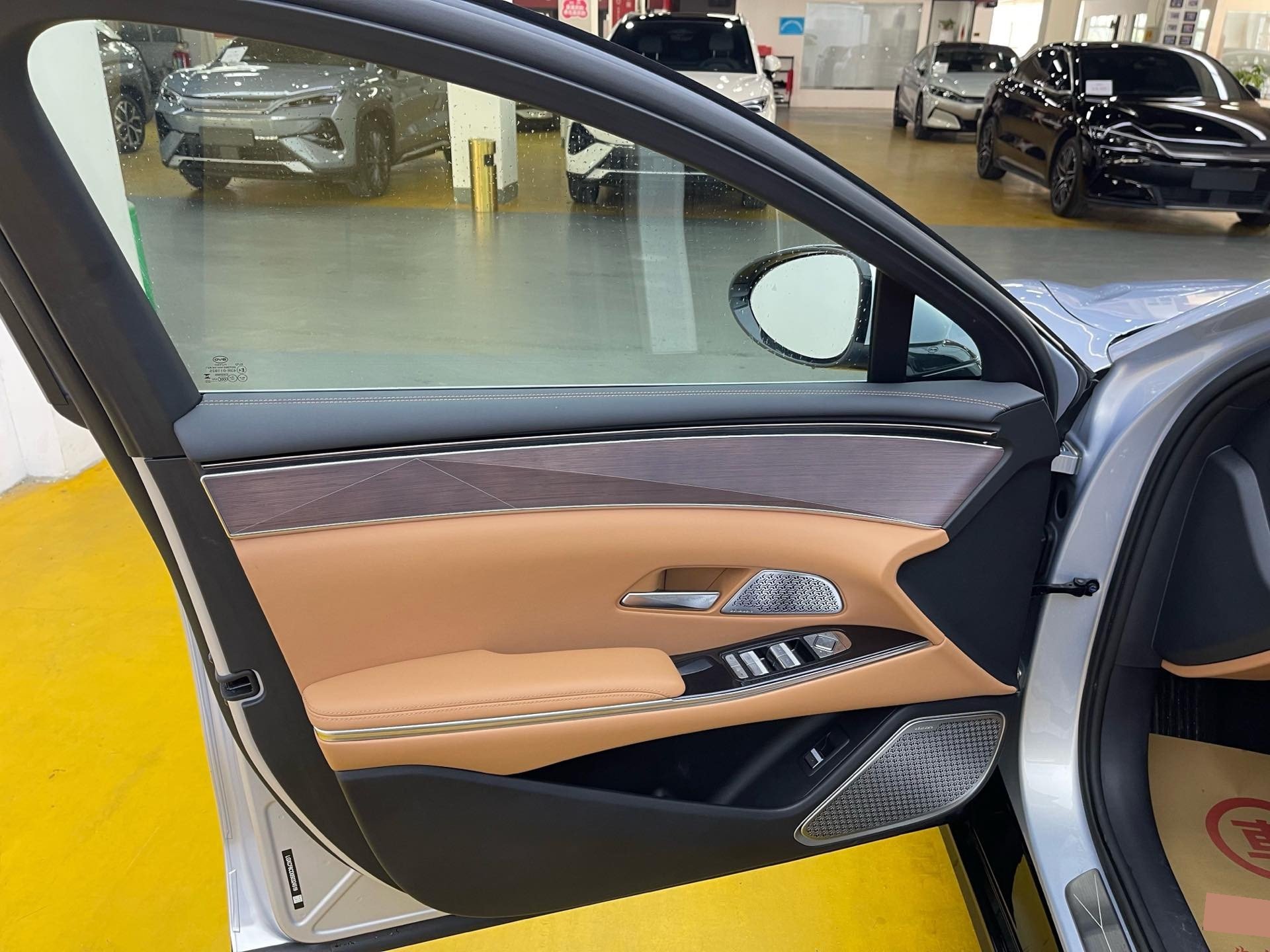 BYD HanL 2025 #3 BYD HanL 2025 imagem de carro #3