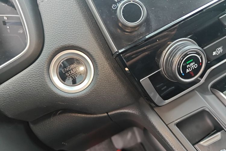 Honda CR-V 2020 car image #9