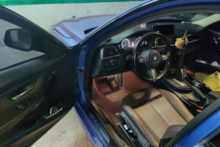 BMW 3 Series 2018 #9 BMW 3 Series 2018 car image #9