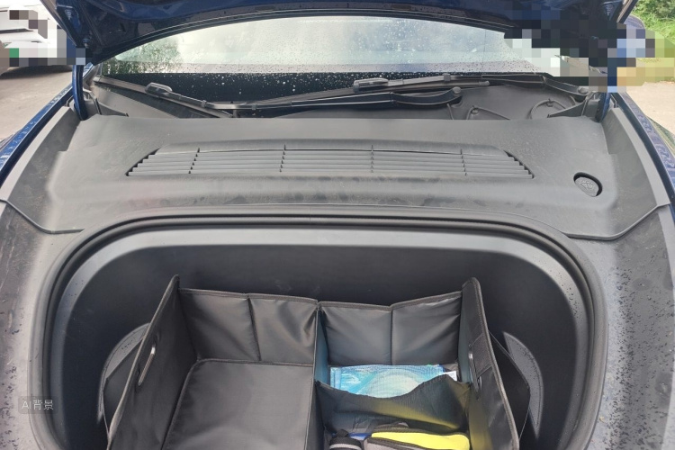 Tesla Model Y 2023 car image #22