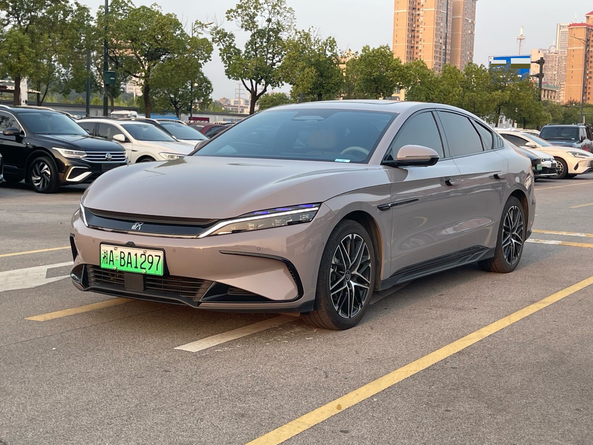 BYD Han 2025 BYD Han 2025 car image