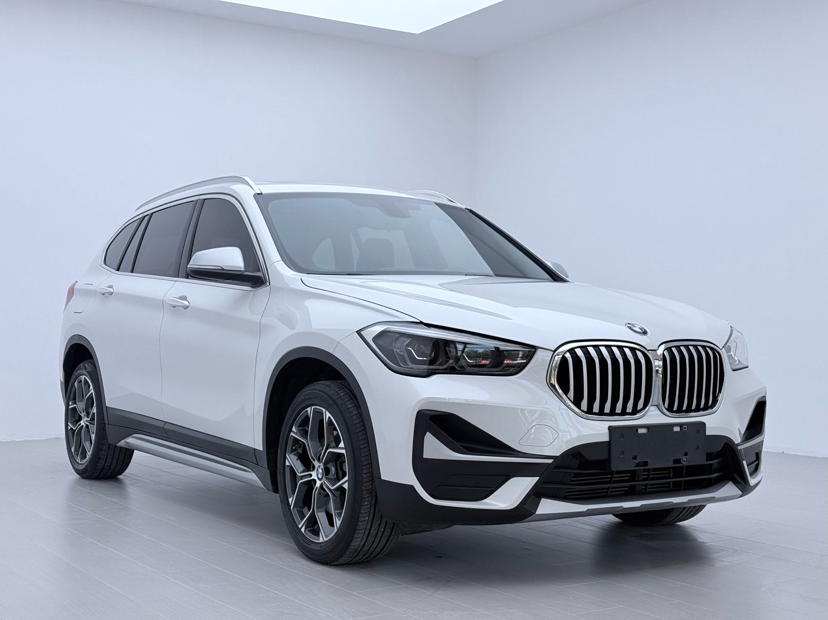 2022 car image #2