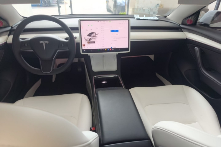 Tesla Model 3 2023 #10 Tesla Model 3 2023 car image #10