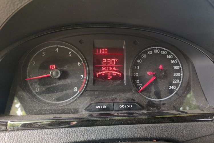 Volkswagen Santana 2018 car image #13