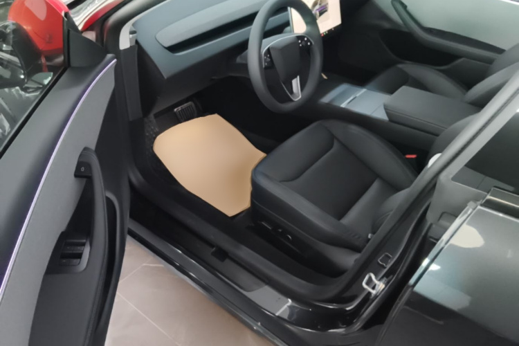 Tesla Model 3 2024 #16 Tesla Model 3 2024 car image #16