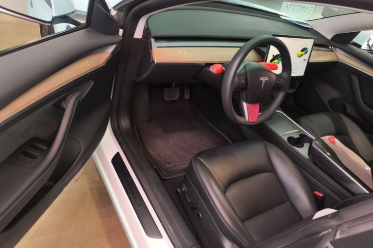 Tesla Model 3 2023 #16 Tesla Model 3 2023 car image #16