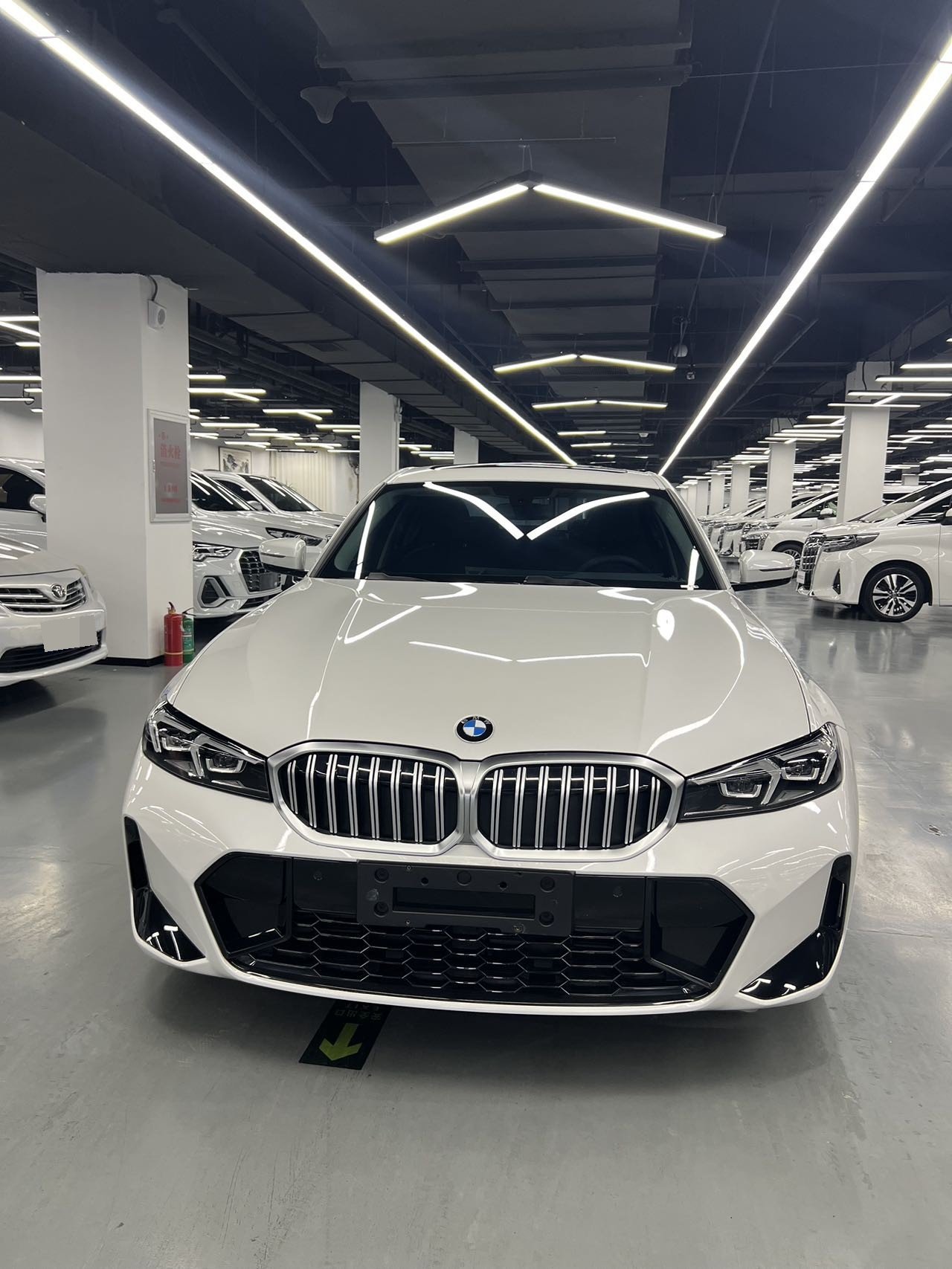BMW 3 Series 2023 car image #2
