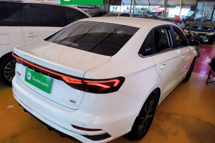GEELY Emgrand 2022 #7 GEELY Emgrand 2022 car image #7