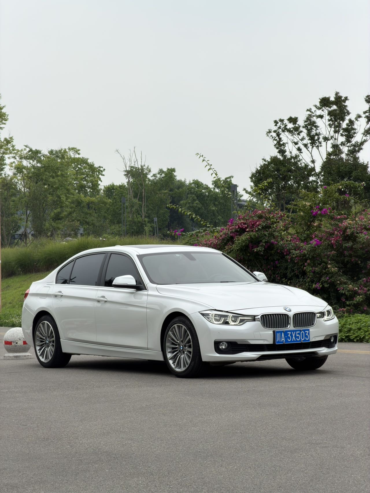 BMW 3 Series 2018 #3 BMW 3 Series 2018 car image #3