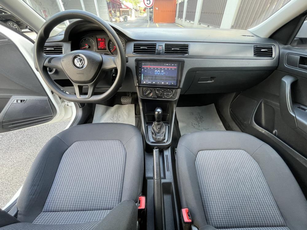 Volkswagen Santana 2018 car image #10