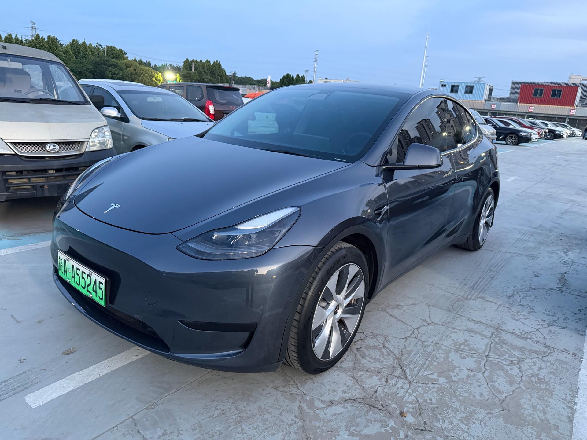 Tesla Model Y 2022 Tesla Model Y 2022 car image