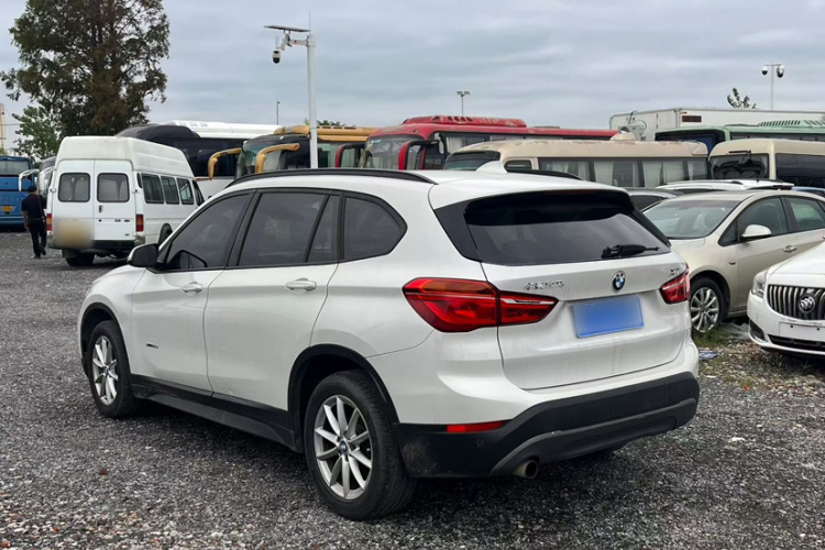 BMW X1 2017 #9 BMW X1 2017 car image #9