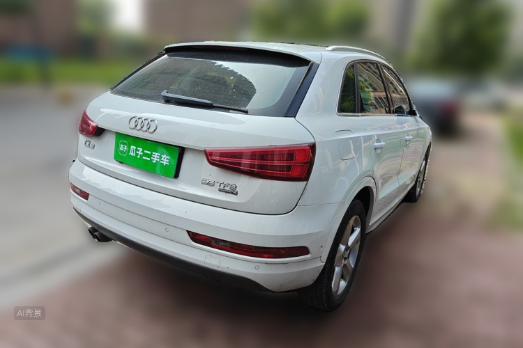 Audi Q3 2016 car image #7
