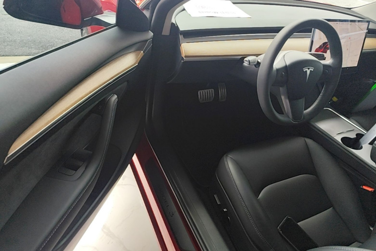 Tesla Model 3 2021 #16 Tesla Model 3 2021 car image #16